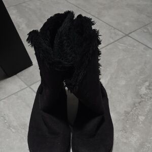 Women's Black Fur-Lined Boots